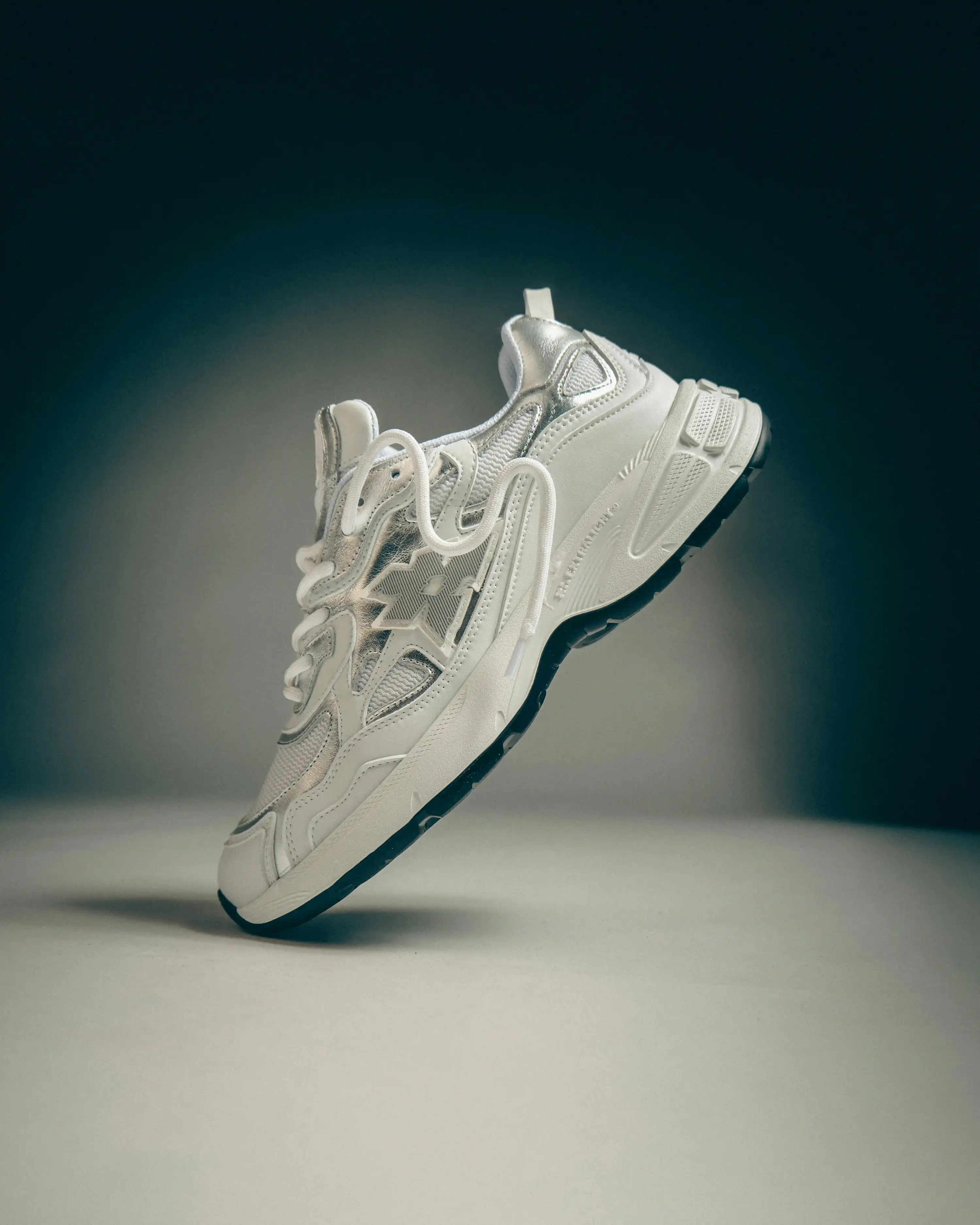 RUNNER COR-V WHITE PURE - Image 8