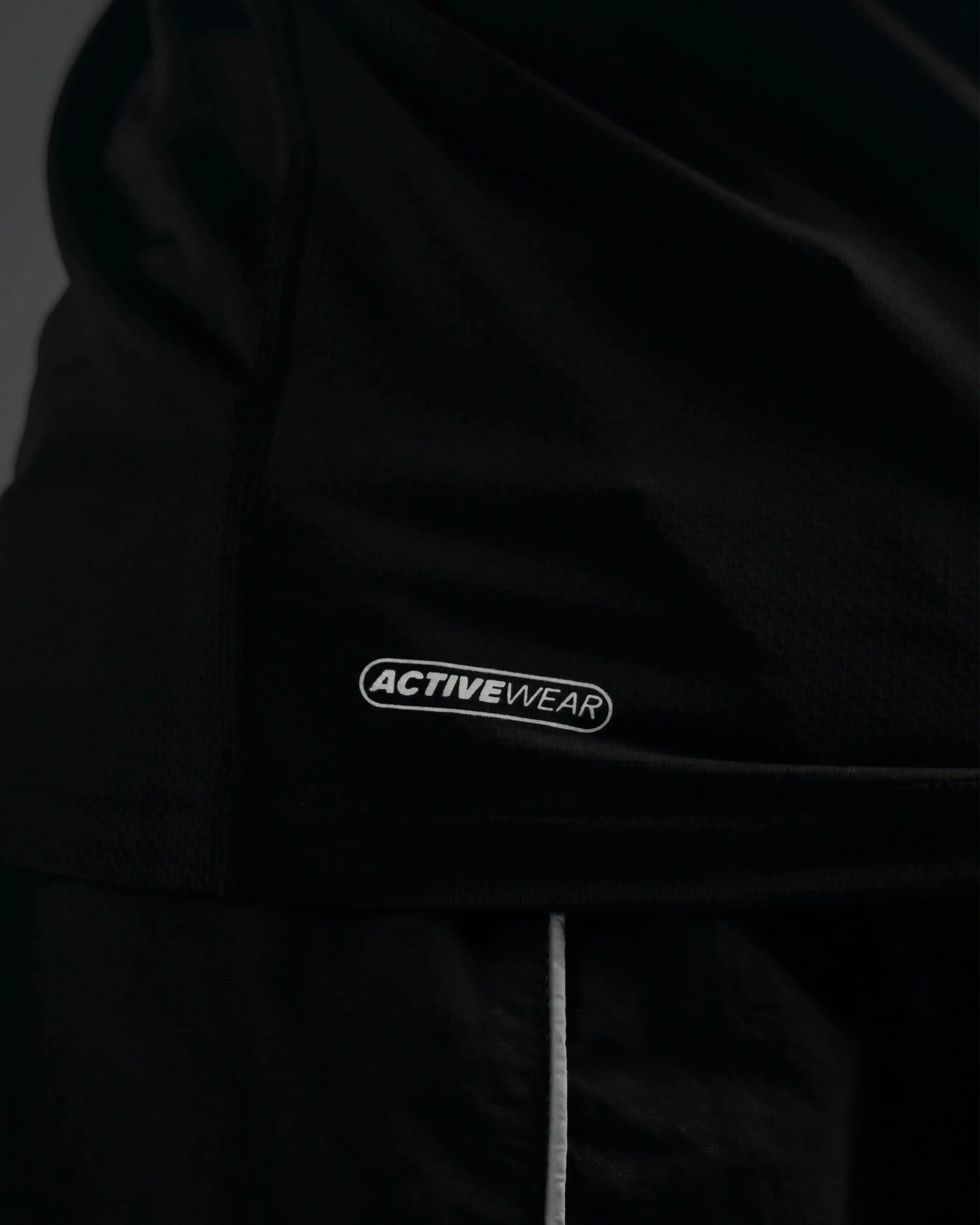 ACTIVEWEAR LONGSLEEVE TEE BLACK - Image 10