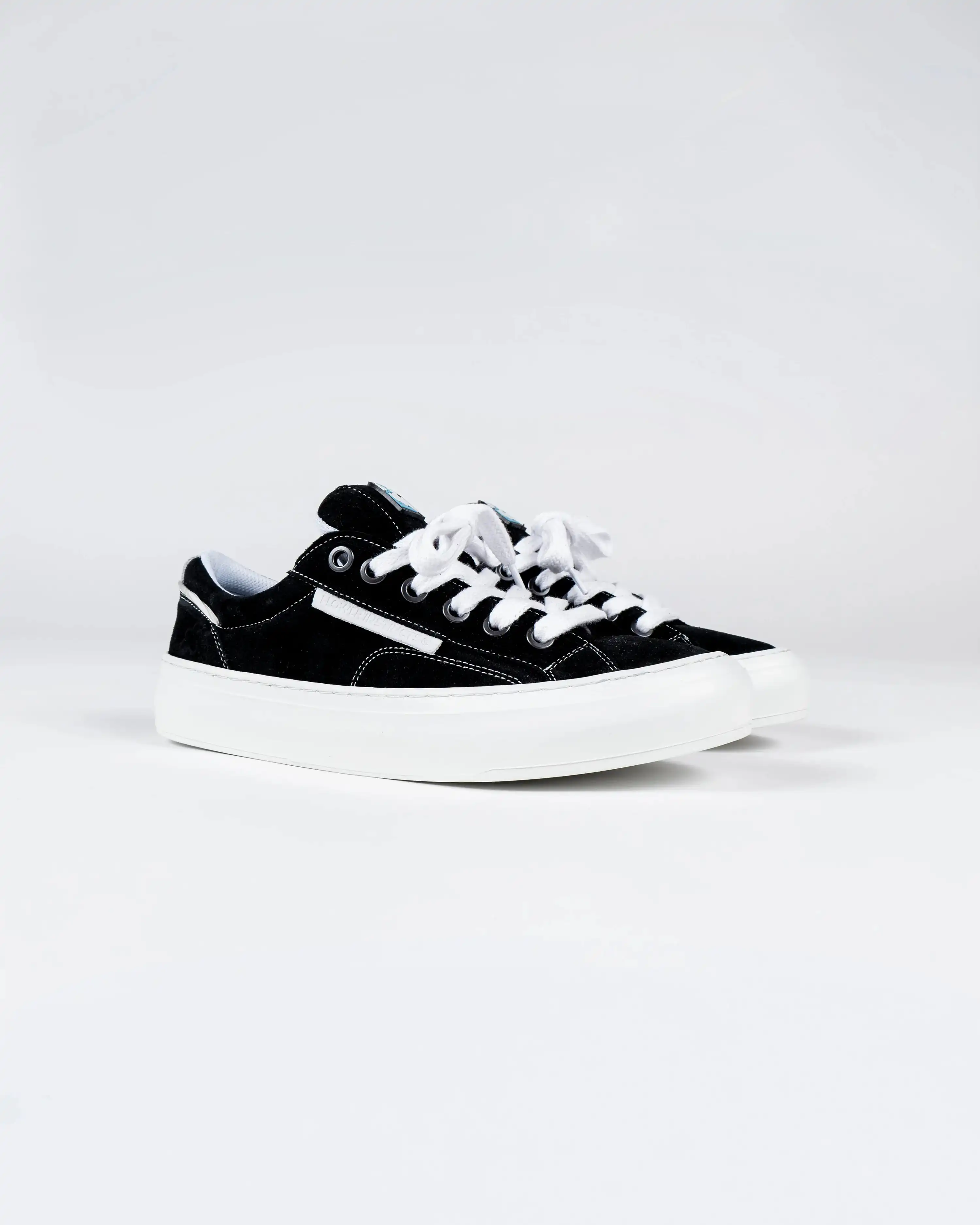 SNEAKERS PENNY BLACK w/ THOMAS ISER - Image 5